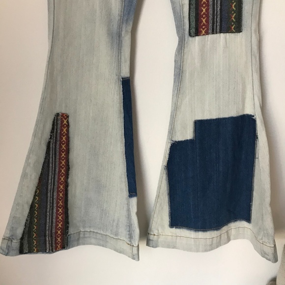 [LF] Carmar Patch Bell Sleeve Flare Denim Jeans - Picture 3 of 5